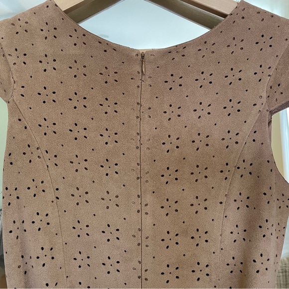 Eva Franco Faux Suede Bow Detail Dress size 4 - Picture 8 of 8